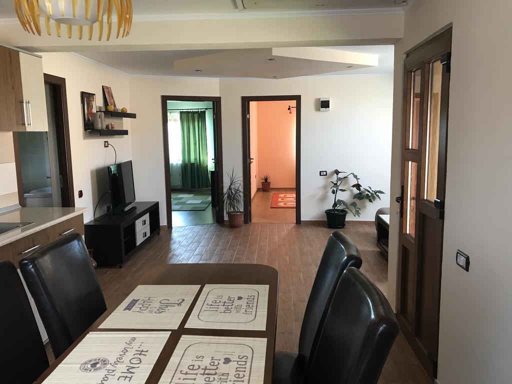 Hotel Casa Flori Călimăneşti Esterno foto
